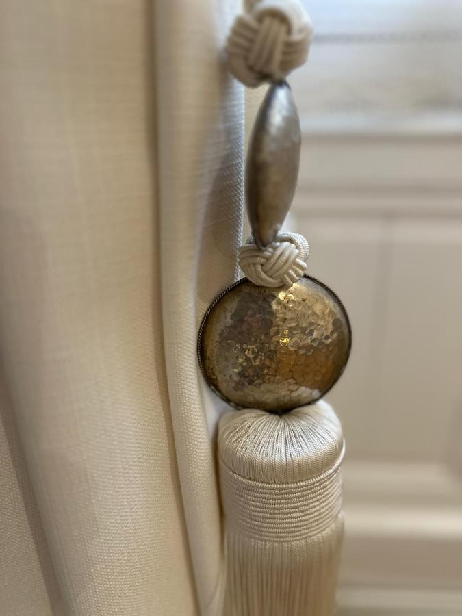 Chambre De Charme Au Coeur Du Vieux Valence - Confort & Calme Eksteriør billede