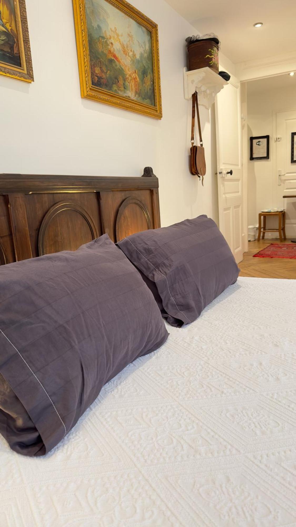 Chambre De Charme Au Coeur Du Vieux Valence - Confort & Calme Eksteriør billede